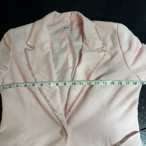 Together, women’s baby pink blazer with iridescent sequin detail. Size 6, xs - Picture 9 of 10